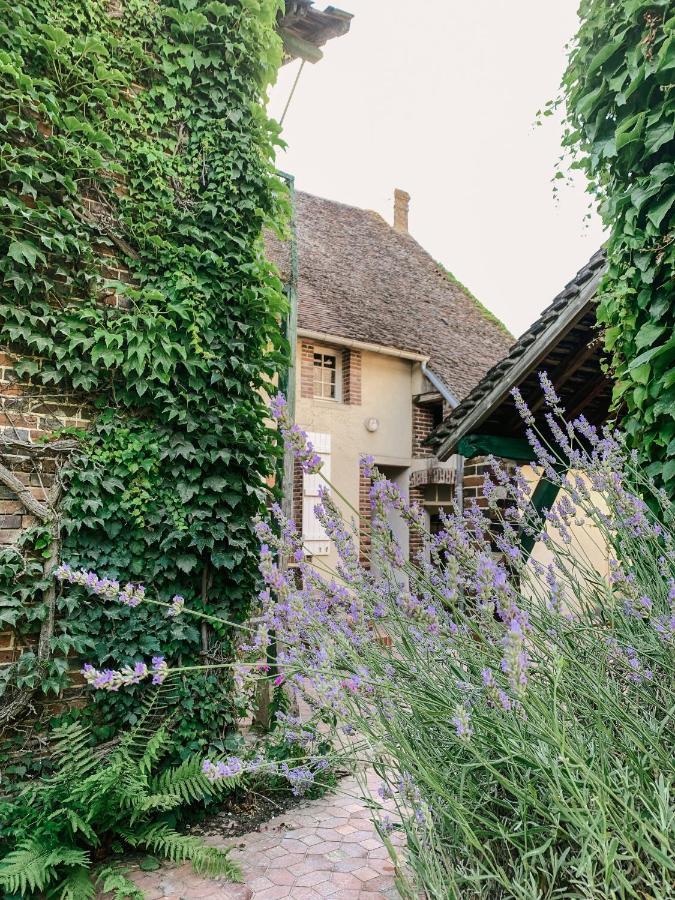 La Maison Pieuse Villiers-Saint-Benoit ภายนอก รูปภาพ